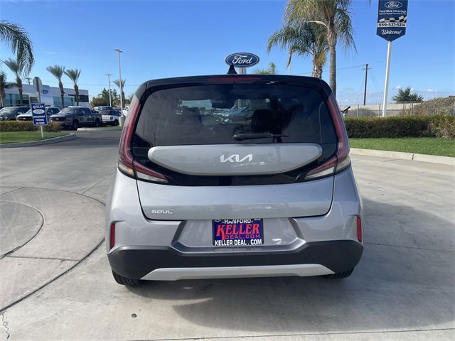 Used 2023 Kia Soul LX w/ LX Technology Package image 7