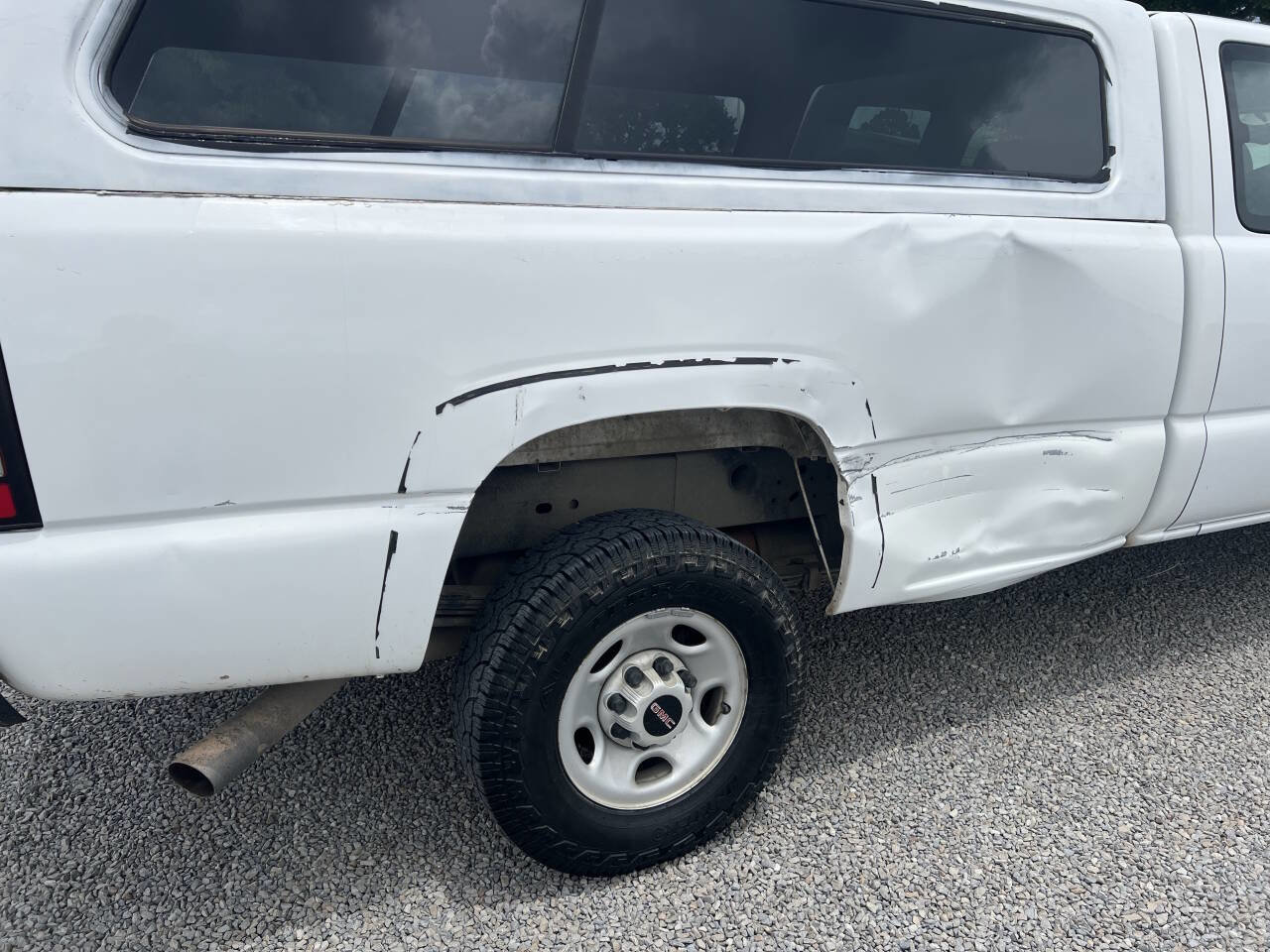Used 2005 GMC Sierra 2500 W/T RWD image 6