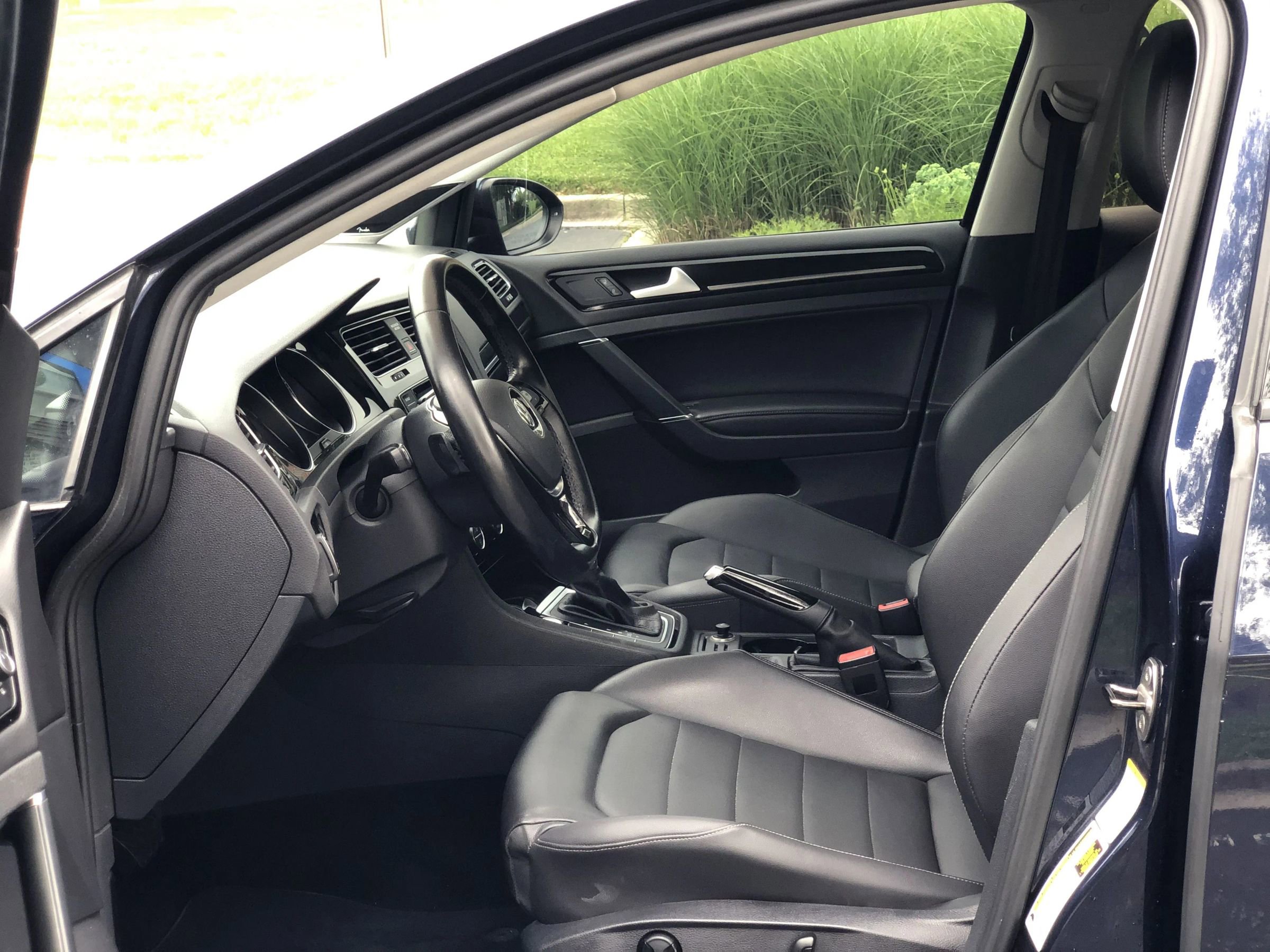 Used 2015 Volkswagen Golf SEL w/ Lighting Package (SEL) image 16