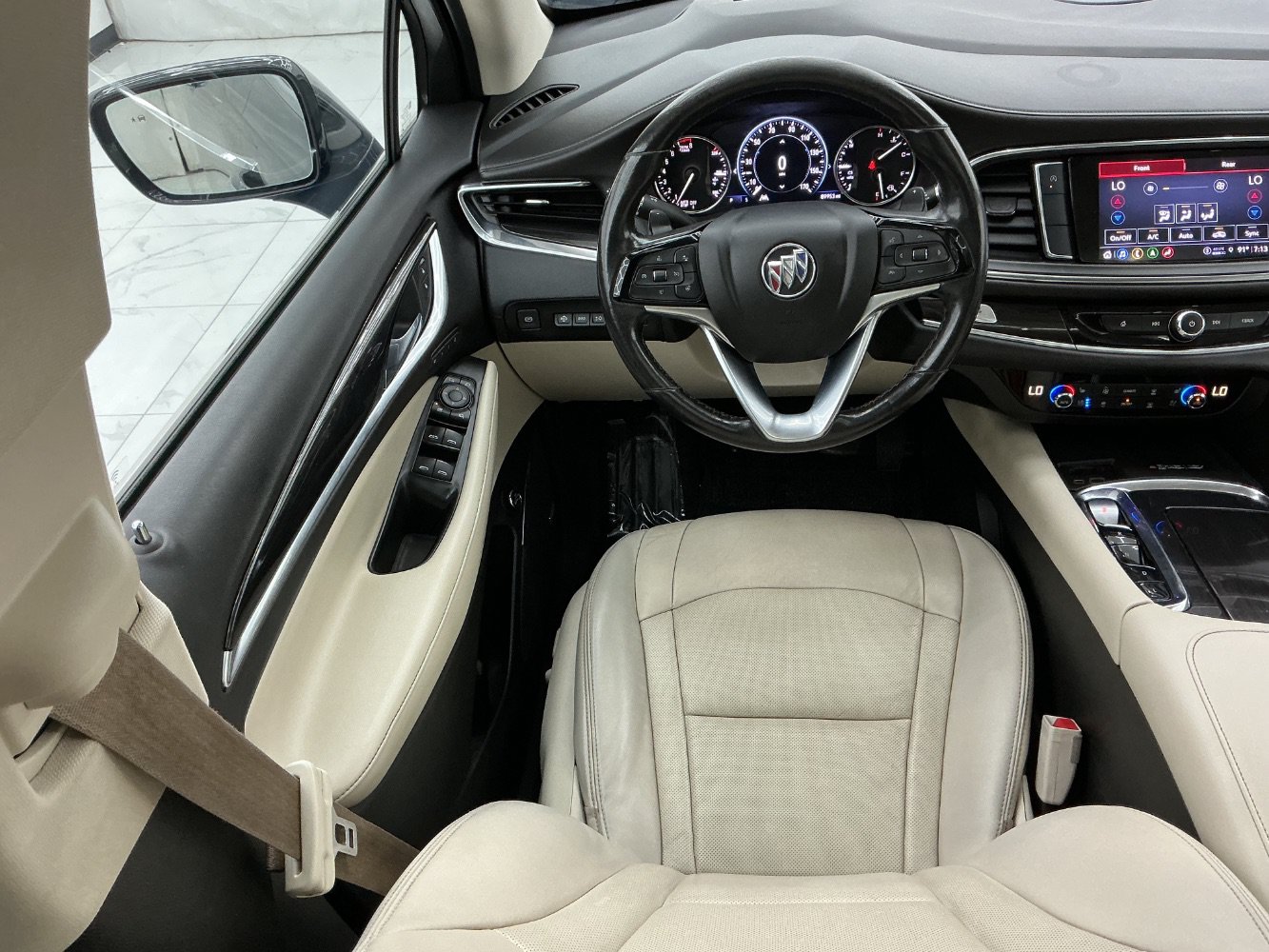 Used 2022 Buick Enclave Premium w/ Experience Buick Package FWD image 32