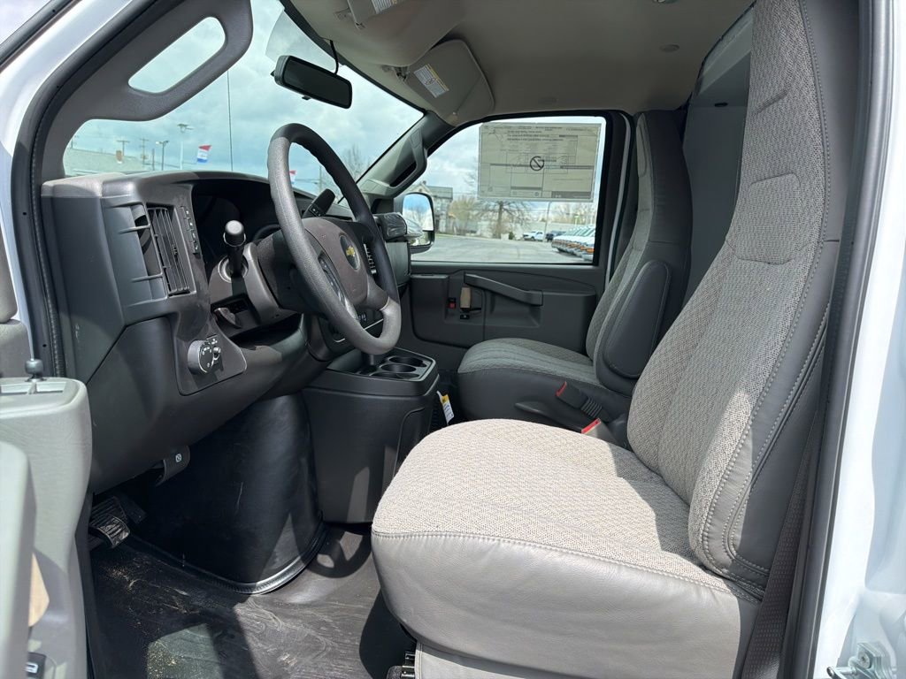 New 2026 Chevrolet Express 3500 w/ Power Convenience Package RWD image 11