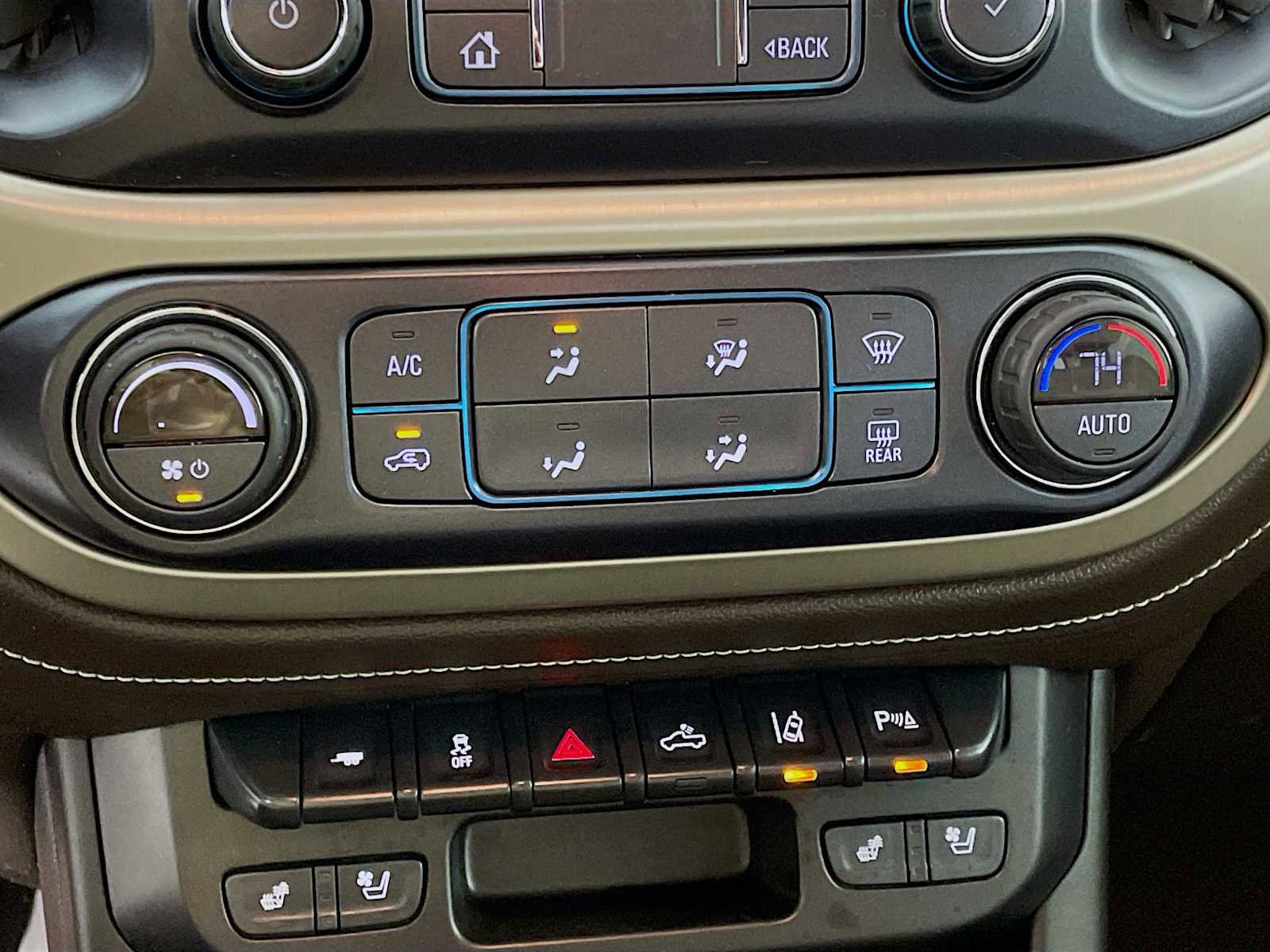 Used 2021 GMC Canyon Denali image 14