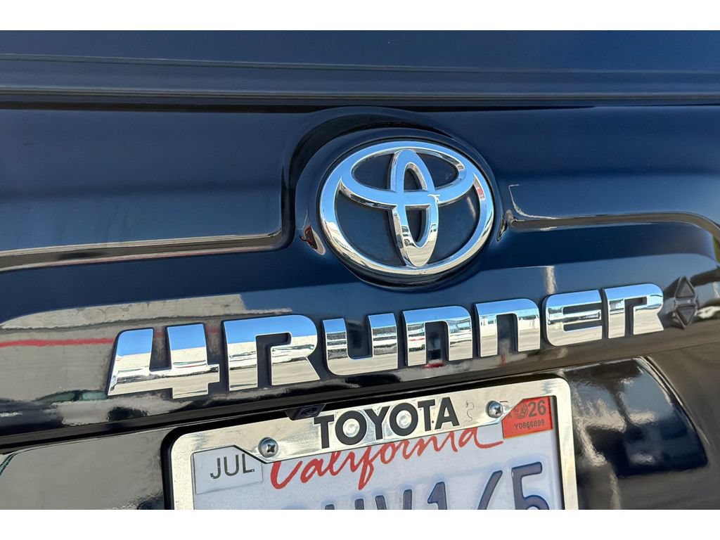 Used 2023 Toyota 4Runner SR5 Premium w/ Moonroof Package AWD/4WD image 7