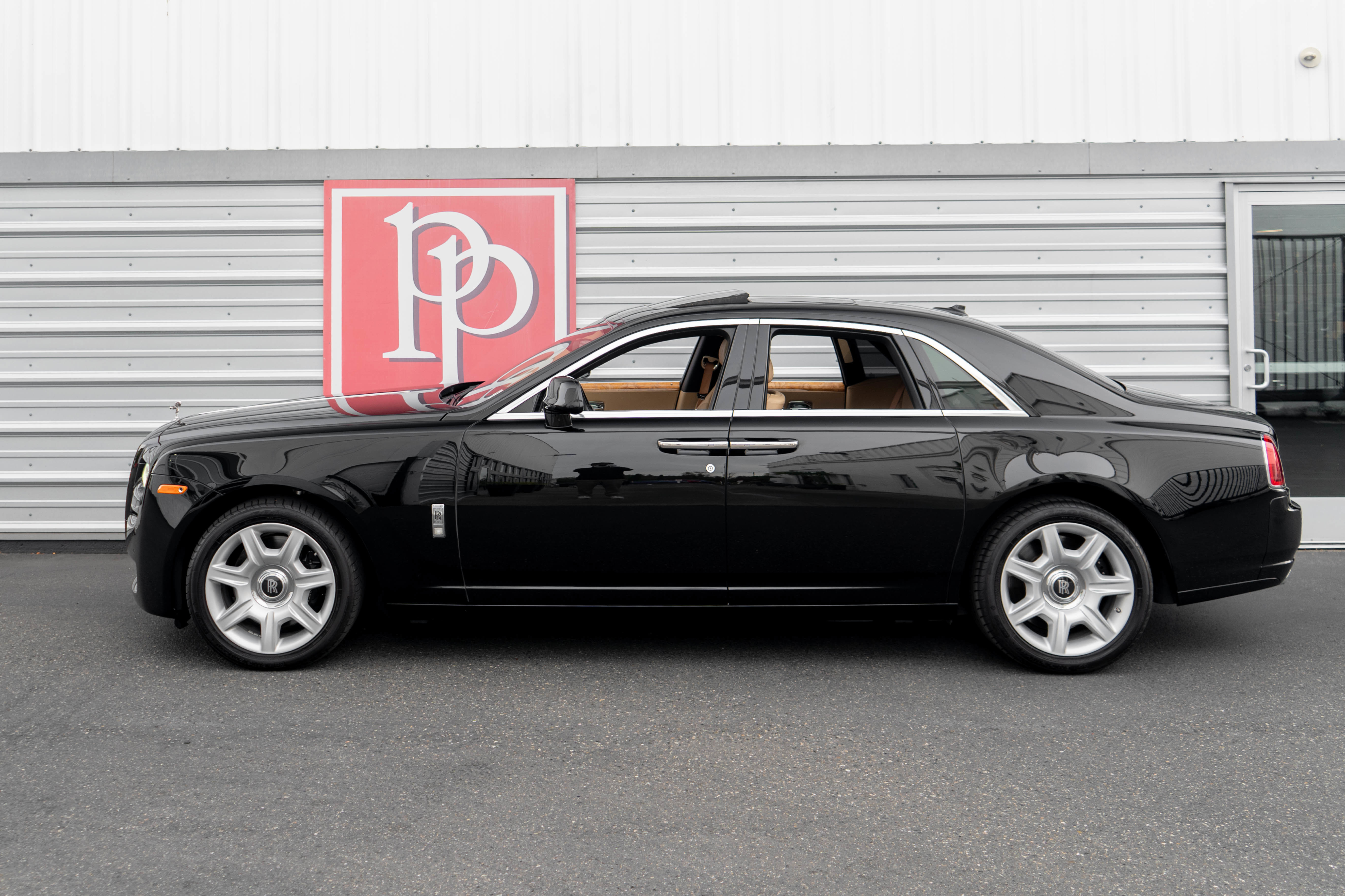 Used 2017 Rolls-Royce Ghost image 78