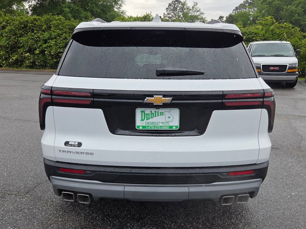 New 2026 Chevrolet Traverse LT w/ Driver Confidence Package FWD image 10