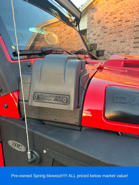 Used 2018 Jeep Wrangler Rubicon w/ Cold Weather Group AWD/4WD image 12