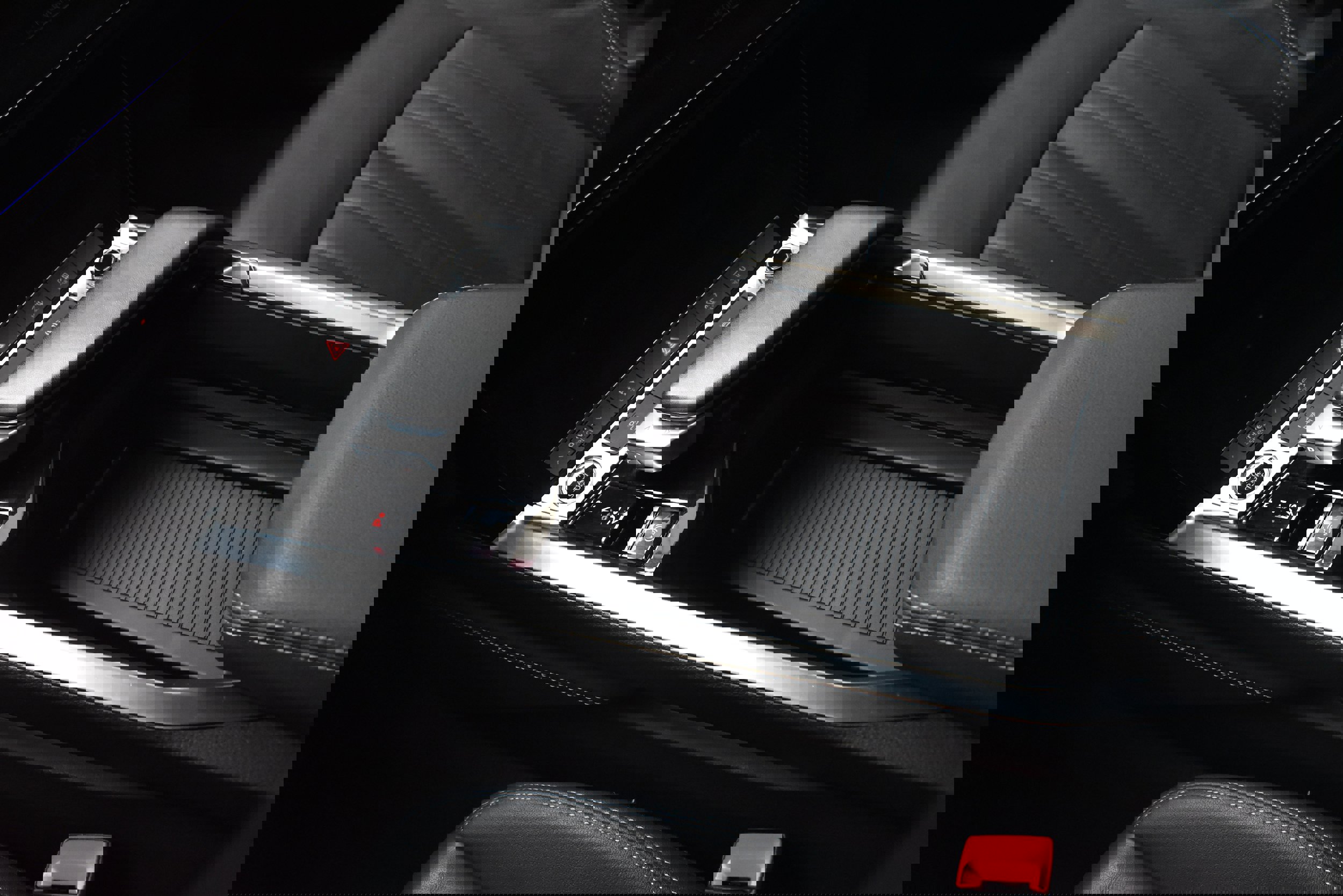 Used 2021 Audi e-tron Premium w/ Convenience Plus Package image 38