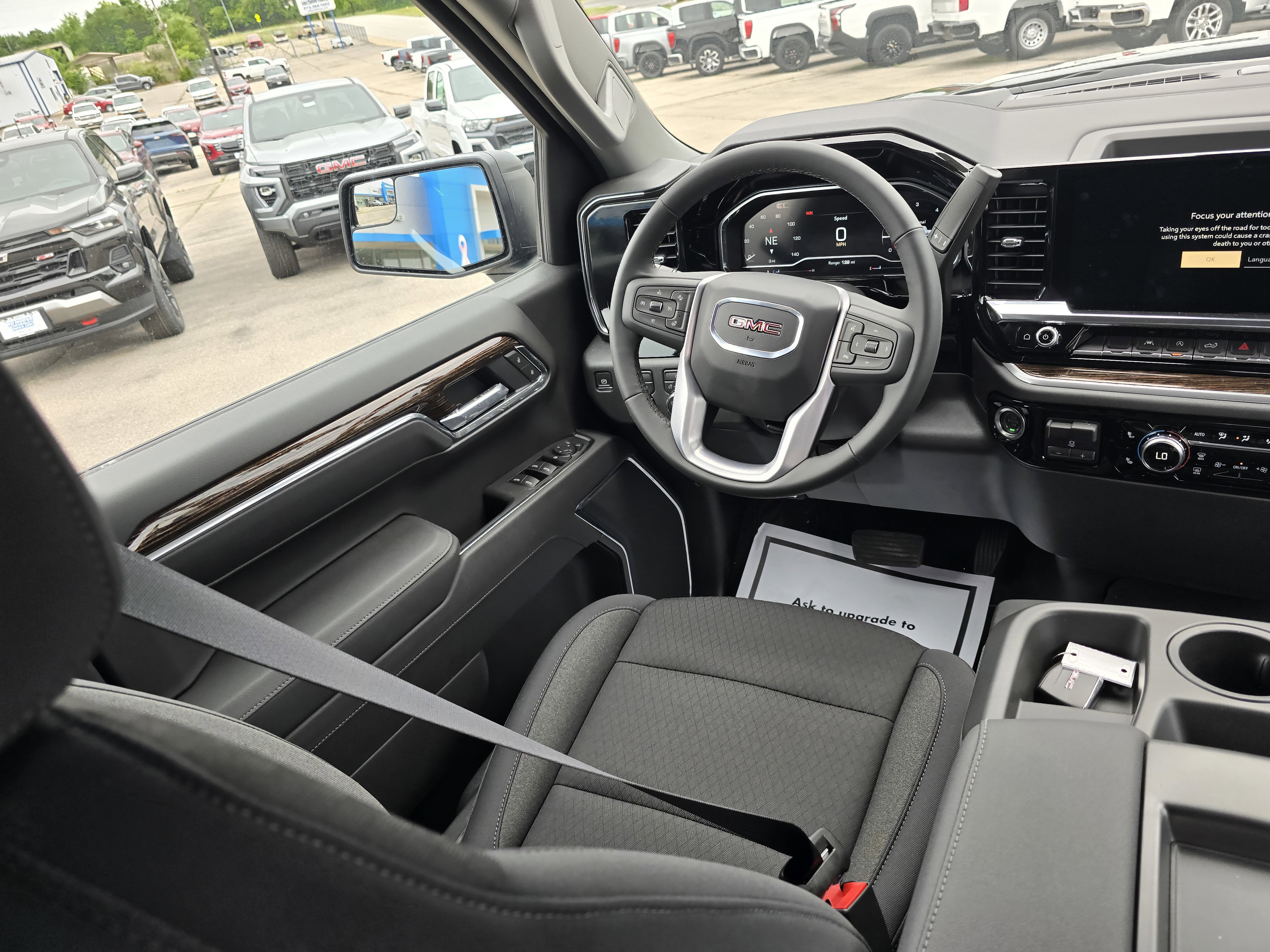 New 2025 GMC Sierra 1500 Elevation image 23