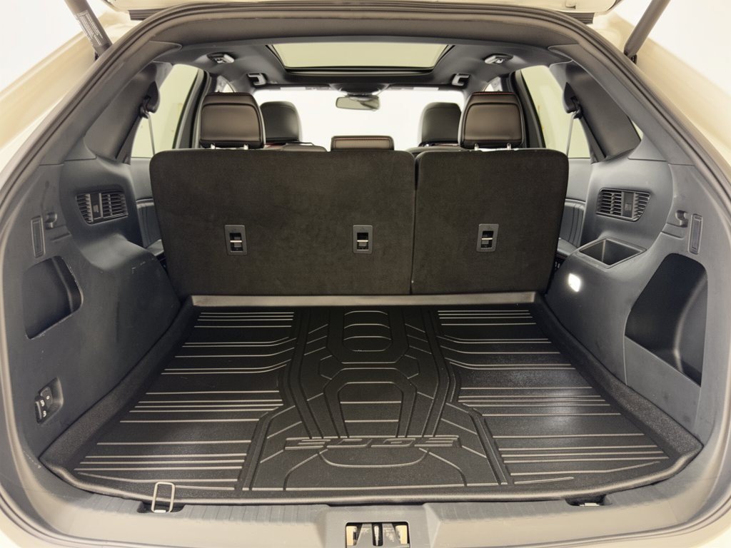 Certified 2021 Ford Edge ST-Line FWD image 28