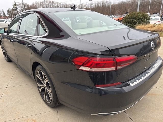 Used 2022 Volkswagen Passat 2.0T SE image 6