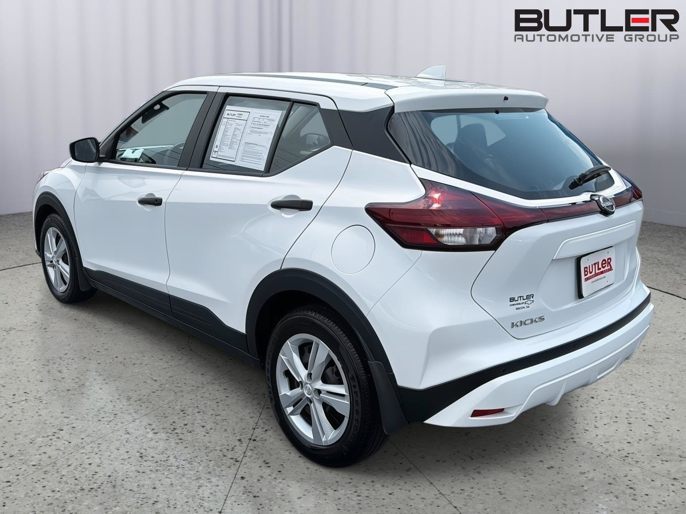 Used 2024 Nissan Kicks S FWD image 4