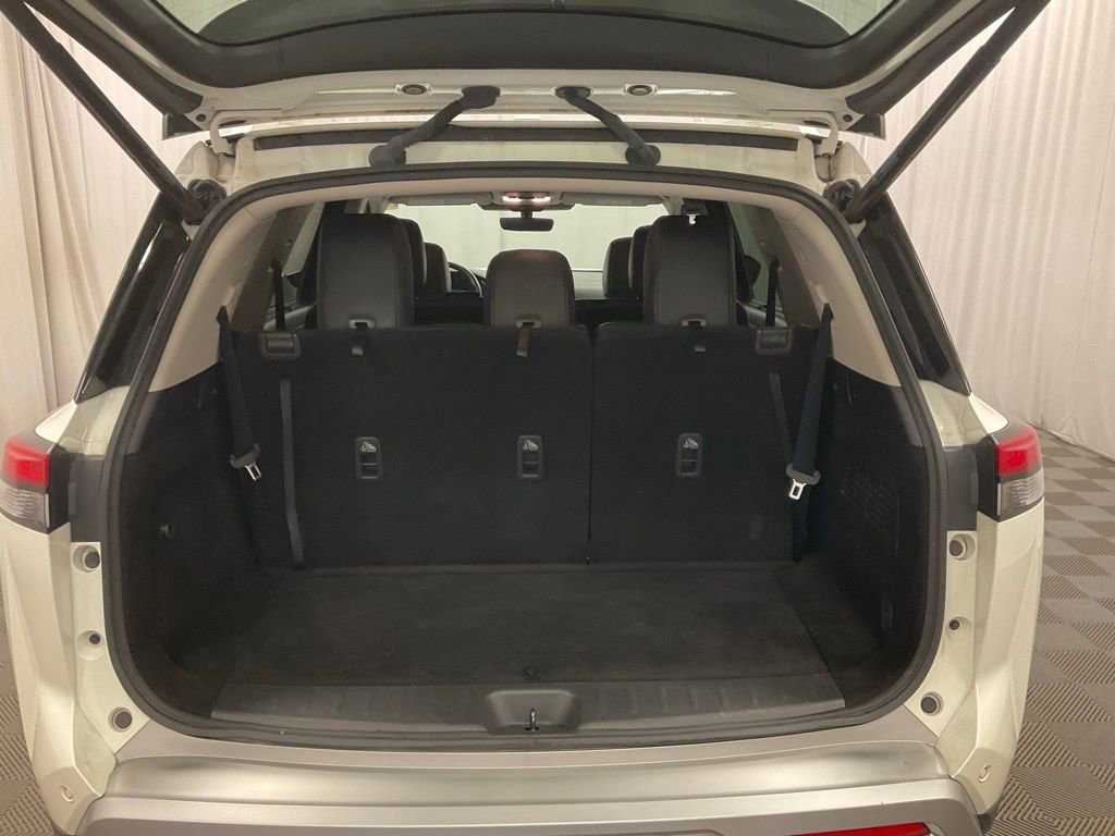Used 2023 Nissan Pathfinder SL image 8