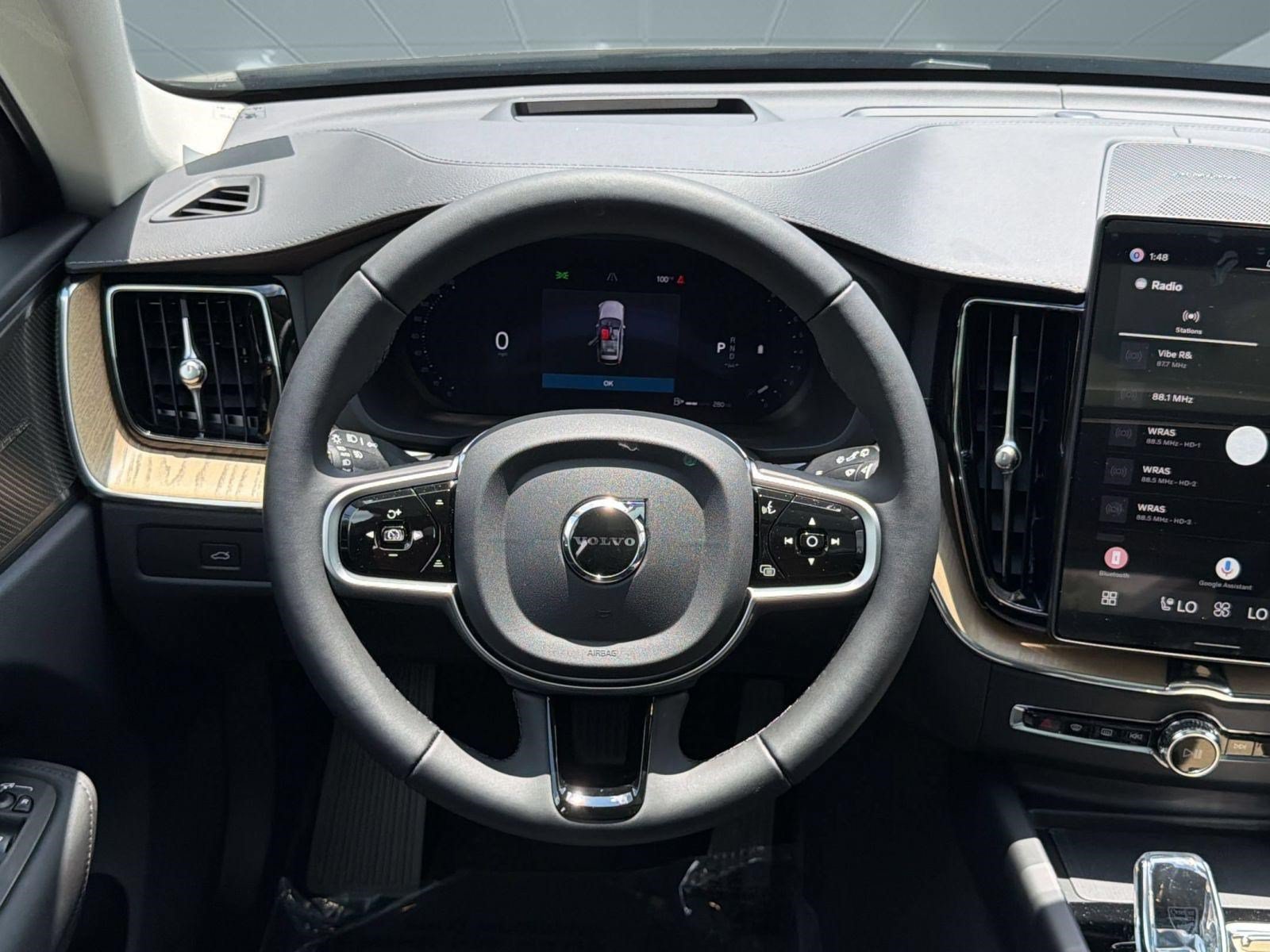 New 2026 Volvo XC60 B5 Ultra w/ Climate Package AWD/4WD image 11