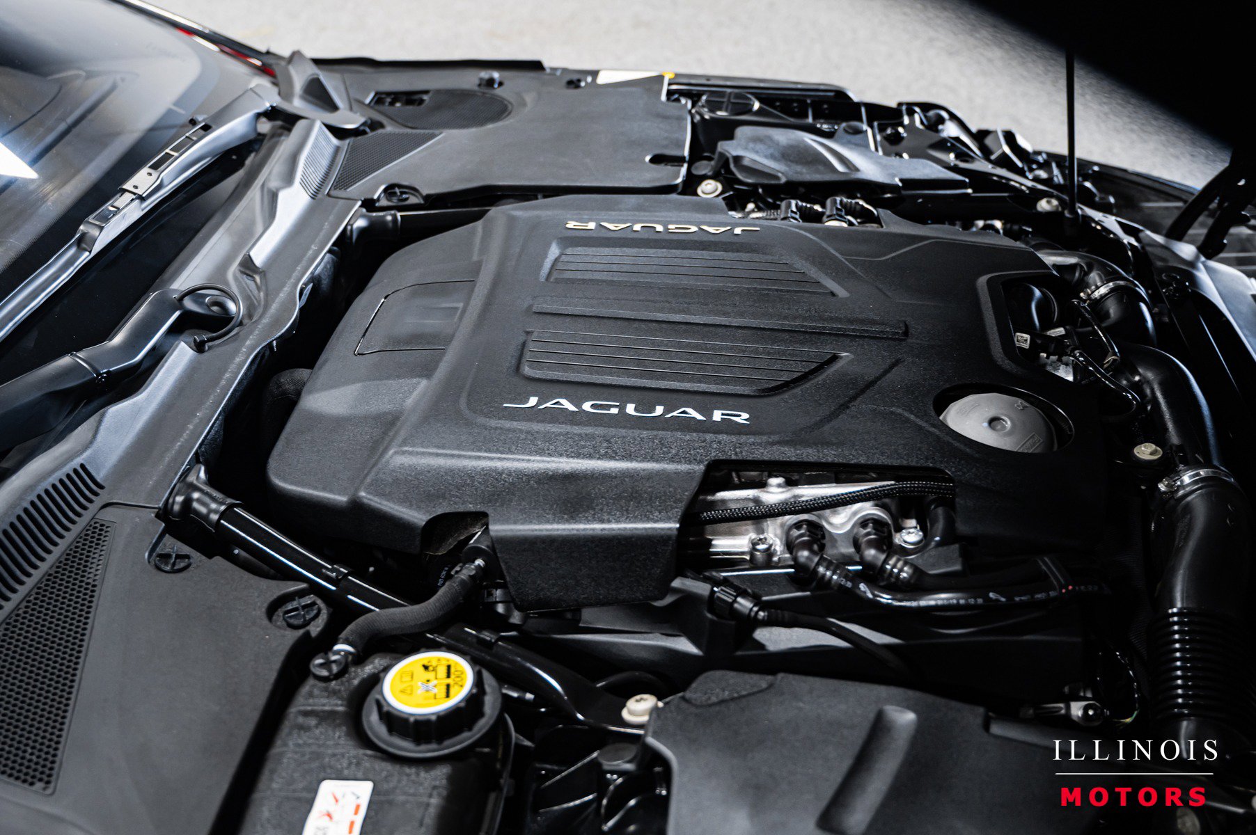 Used 2021 Jaguar F-TYPE R-Dynamic image 38