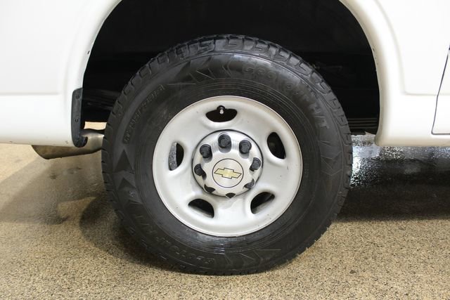 Used 2014 Chevrolet Express 3500 image 25