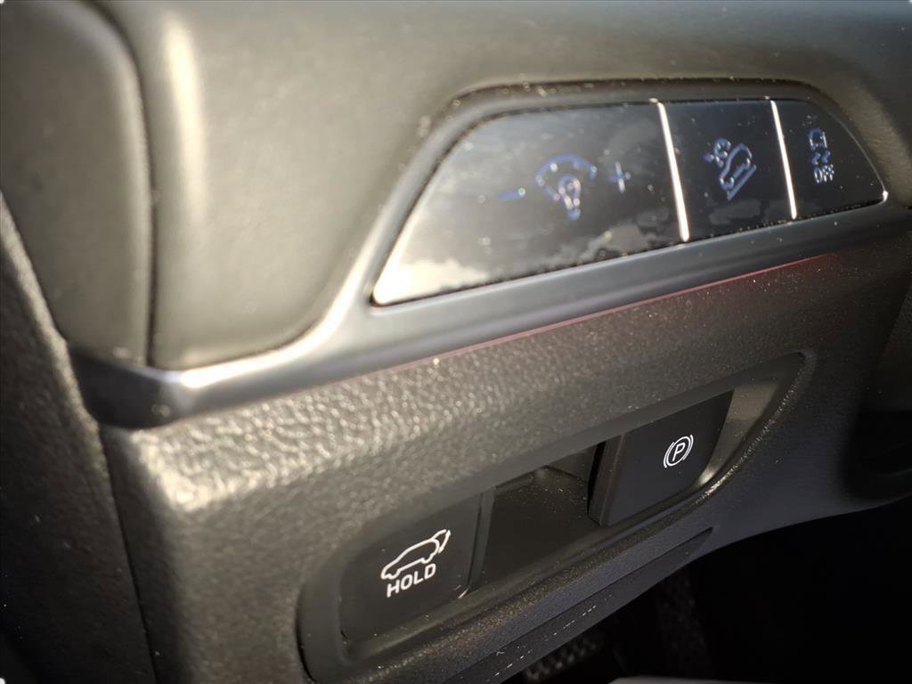 Used 2025 Genesis GV80 2.5T Standard image 17