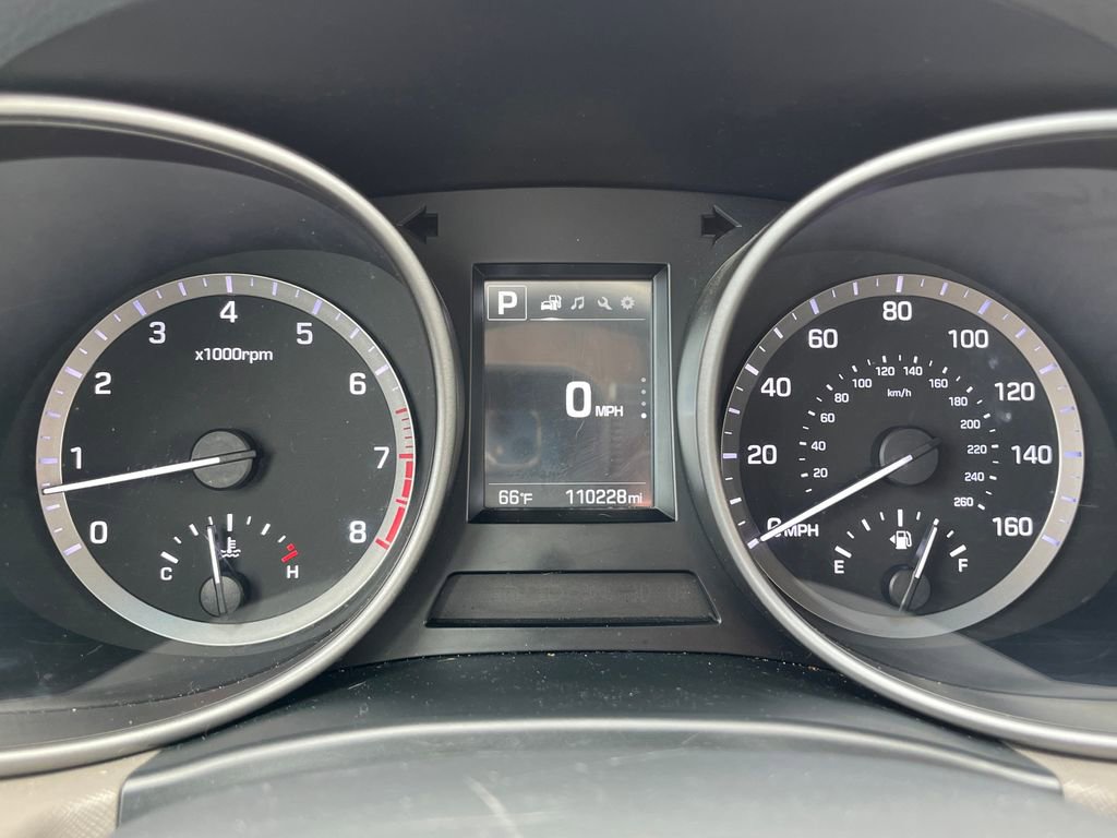 Used 2017 Hyundai Santa Fe SE w/ Cargo Package AWD/4WD image 19