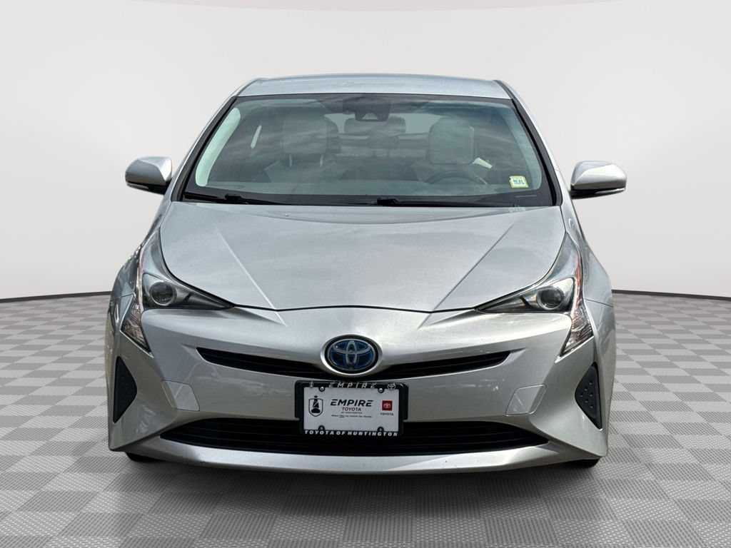 Used 2017 Toyota Prius Four FWD image 2