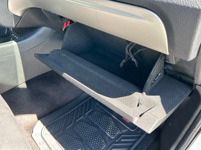 Used 2019 Dodge Durango SXT w/ Trailer Tow Group IV RWD image 48