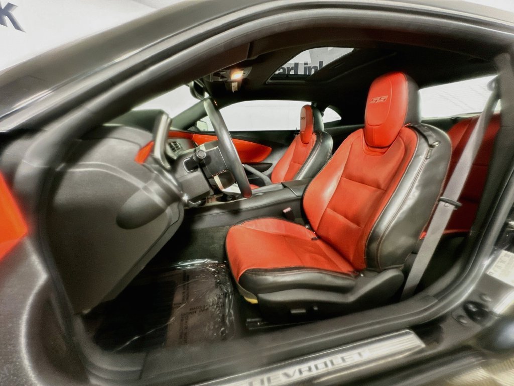 Used 2010 Chevrolet Camaro SS w/ RS Package RWD image 20