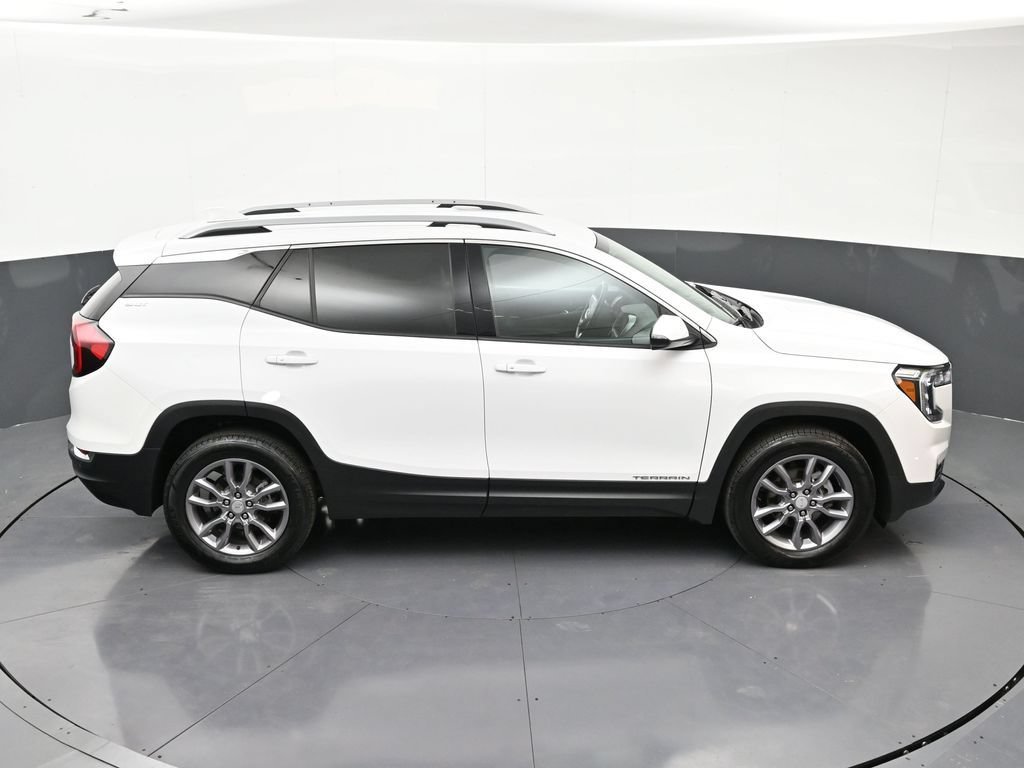 Used 2023 GMC Terrain SLT AWD/4WD image 21