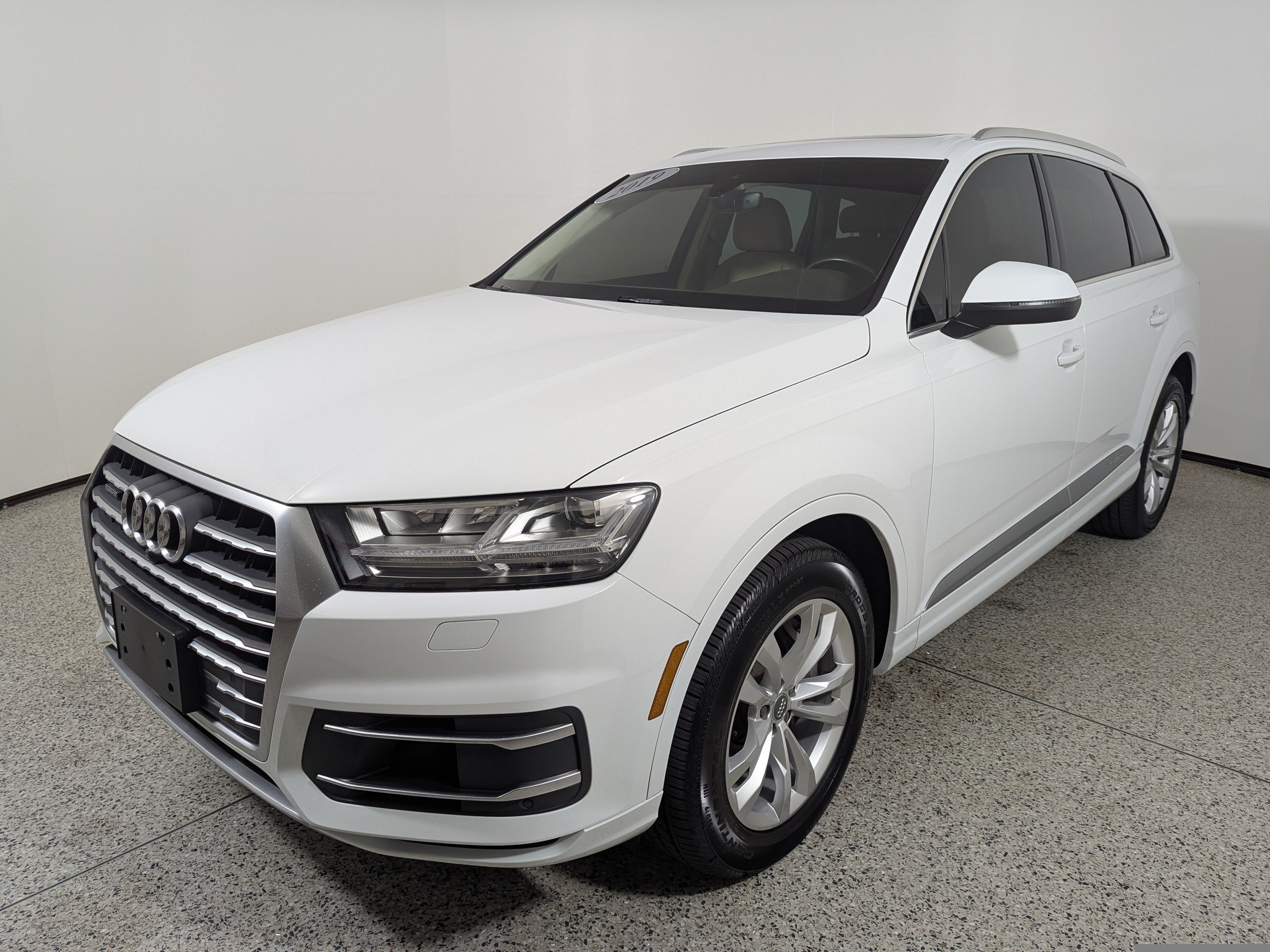 Used 2019 Audi Q7 3.0T Premium Plus w/ Premium Plus Package AWD/4WD image 3