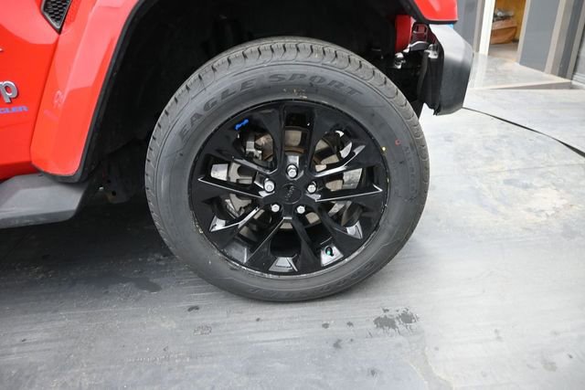 Used 2023 Jeep Wrangler Unlimited Sahara w/ Cold Weather Group AWD/4WD image 41