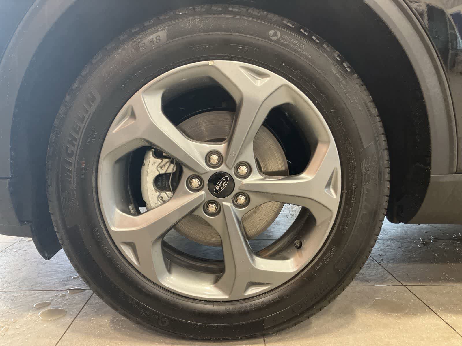 Used 2025 Ford Escape ST-Line image 9