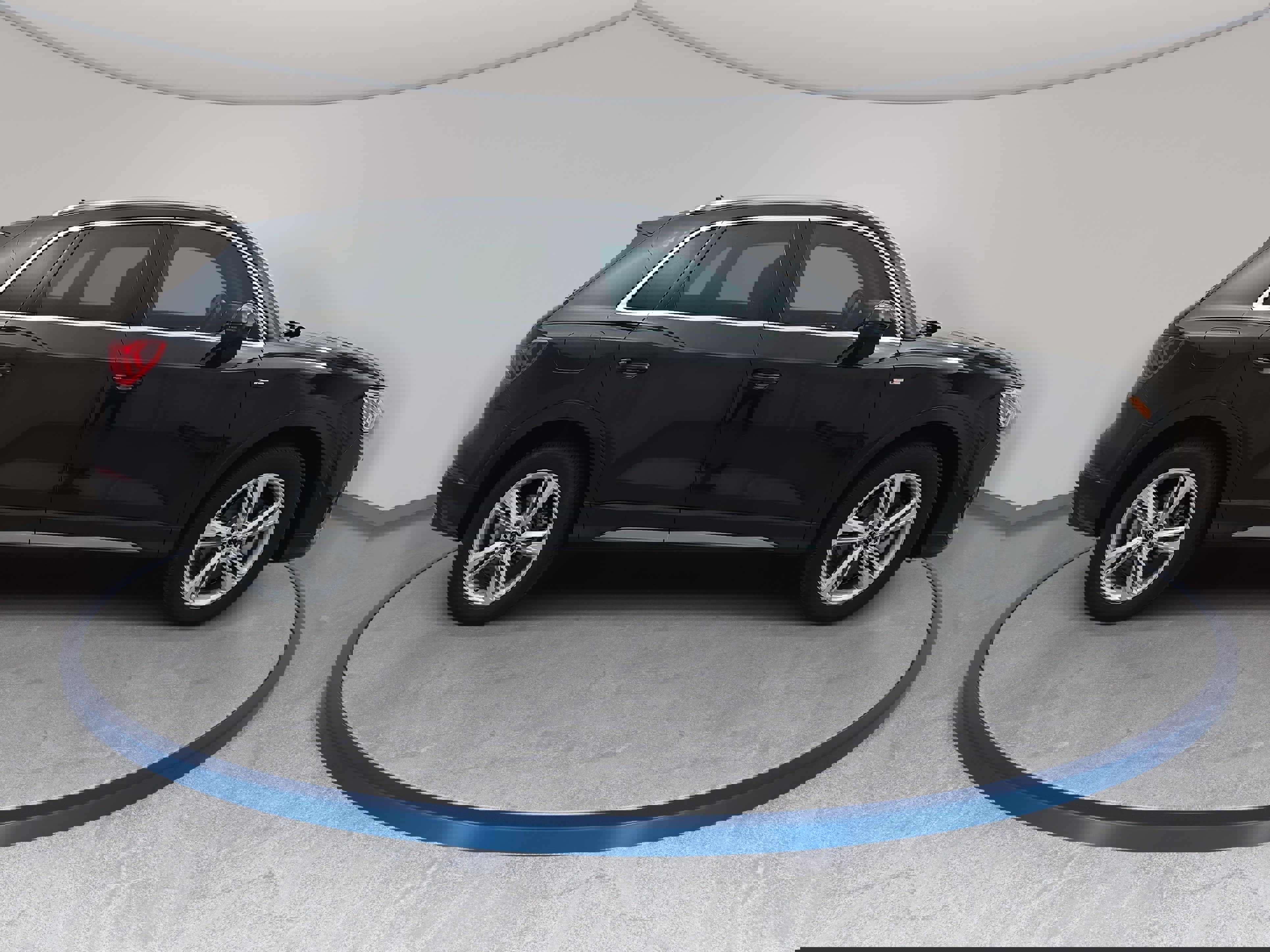 Used 2024 Audi Q3 2.0T Premium w/ Convenience Package image 4