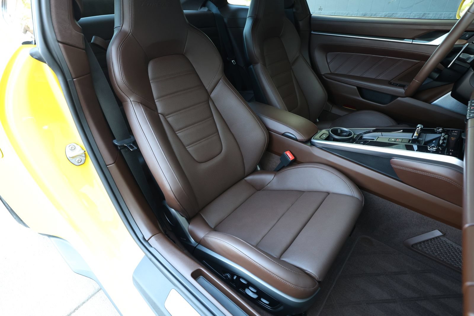 Used 2022 Porsche 911 Turbo S AWD/4WD image 30