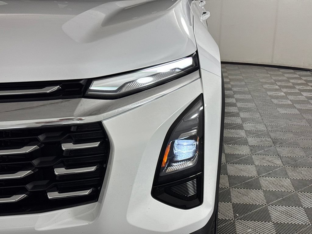 Certified 2025 Chevrolet Equinox LT AWD/4WD image 48