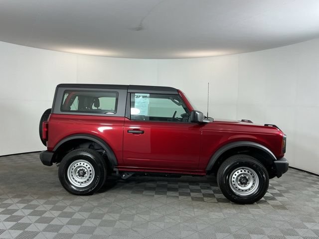 Used 2026 Ford Bronco 2-Door AWD/4WD image 4