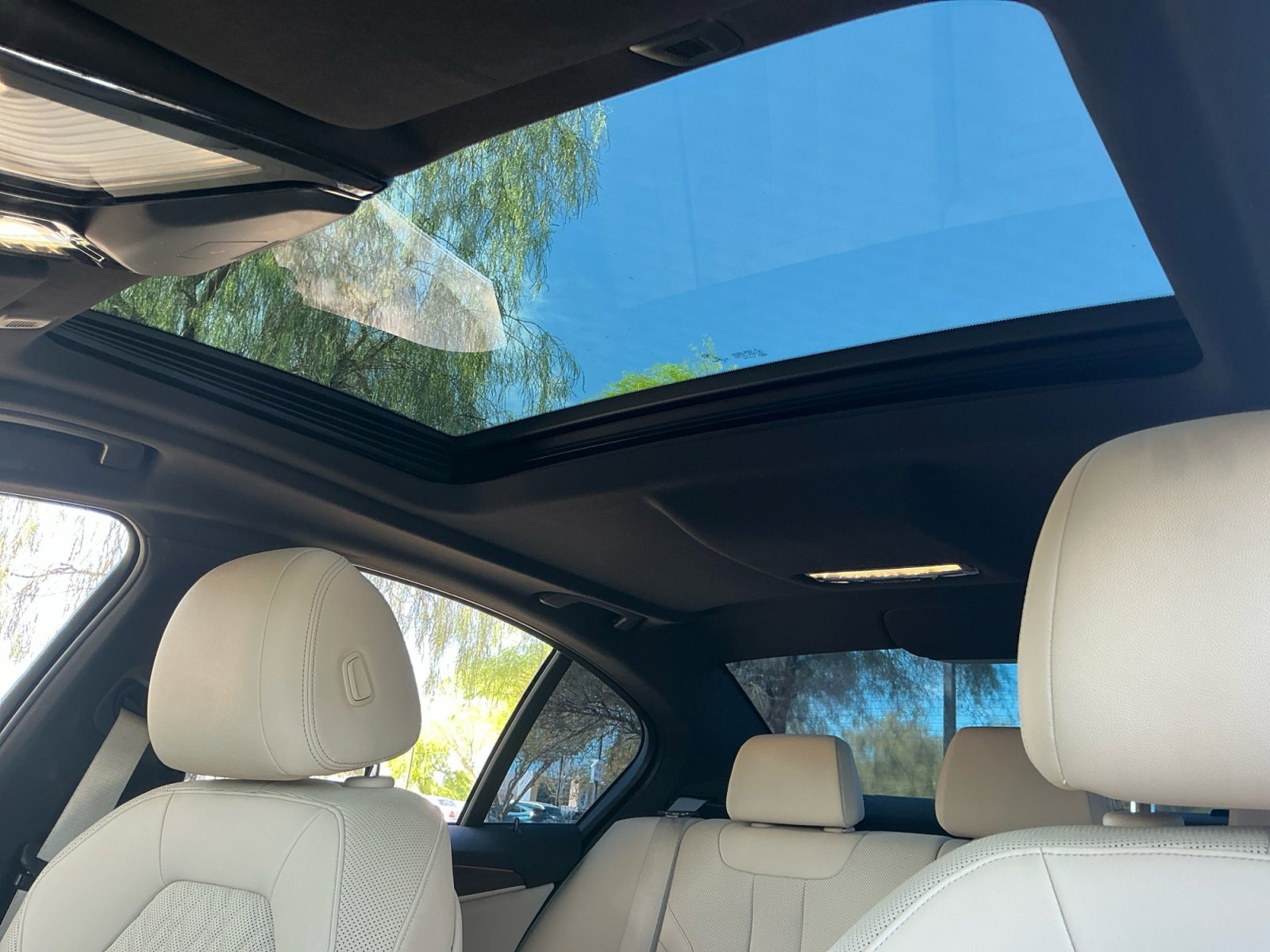 Used 2021 BMW 530i w/ Convenience Package image 33