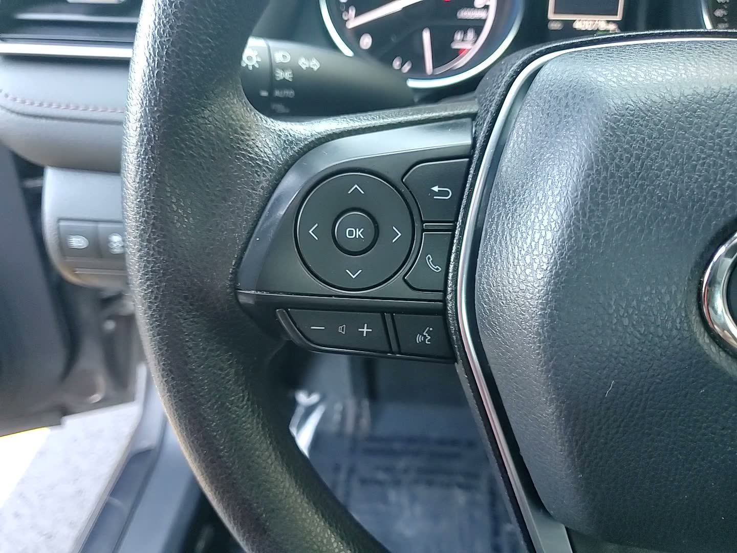 Certified 2020 Toyota Camry LE w/ Convenience Package image 21