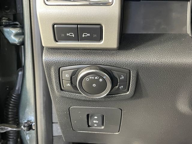 Used 2015 Ford F150 Lariat w/ Equipment Group 502A Luxury AWD/4WD image 13