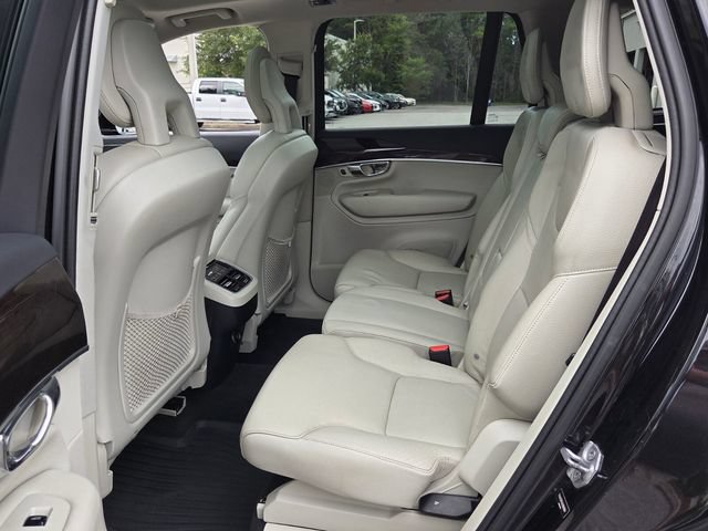 Used 2016 Volvo XC90 T6 Momentum w/ Momentum Plus Package AWD/4WD image 12