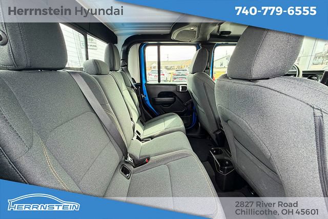 Used 2024 Jeep Gladiator Sport AWD/4WD image 29