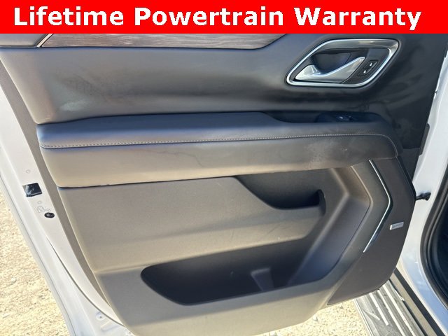 Used 2024 Chevrolet Suburban LT image 26