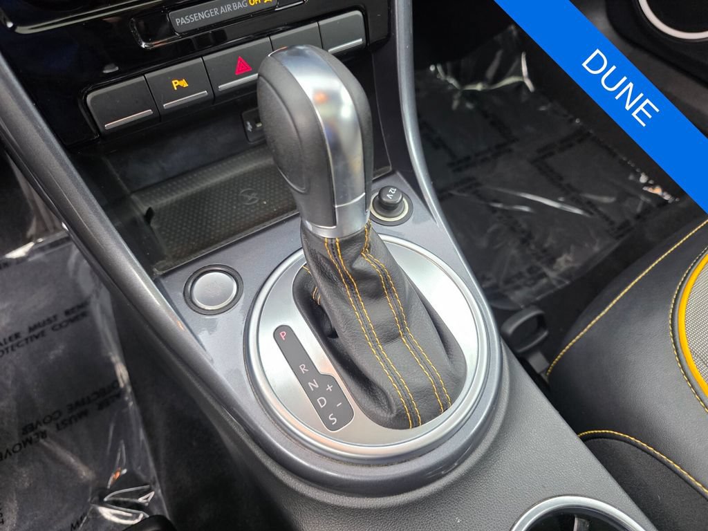 Used 2018 Volkswagen Beetle 2.0T Dune FWD image 23