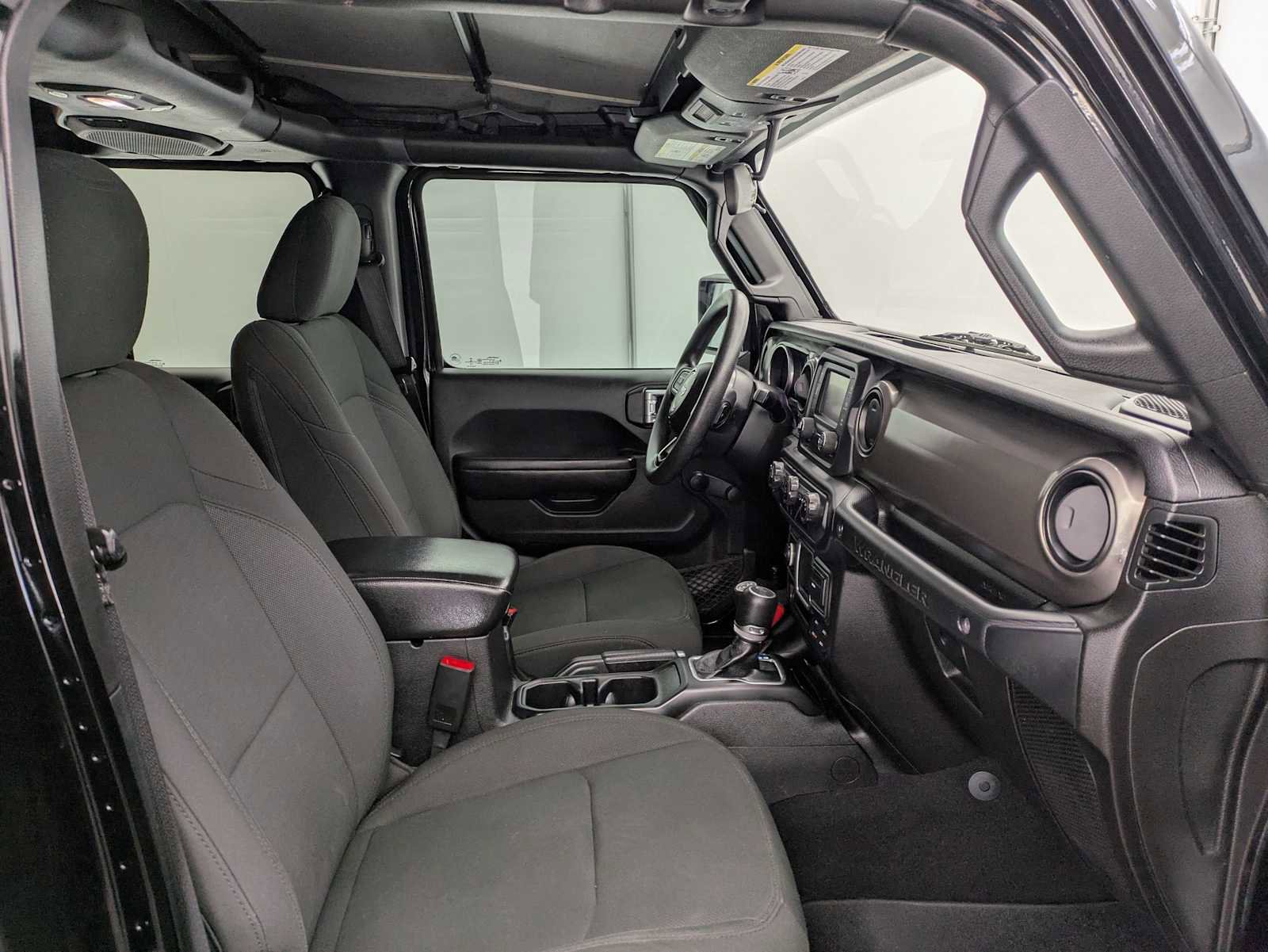 Used 2018 Jeep Wrangler Unlimited Sport image 20