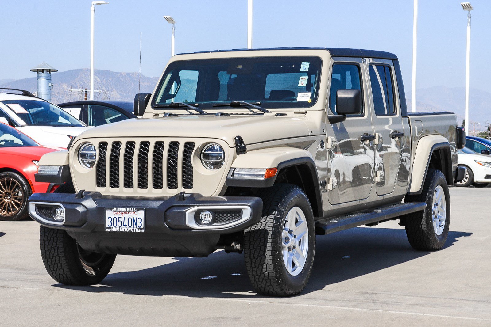 Used 2022 Jeep Gladiator Sport AWD/4WD image 6