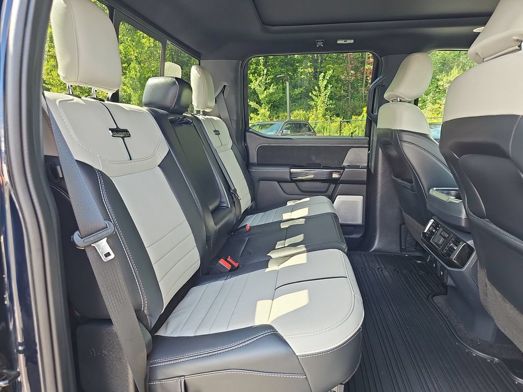 Used 2023 Ford F150 Lightning Platinum AWD/4WD image 28