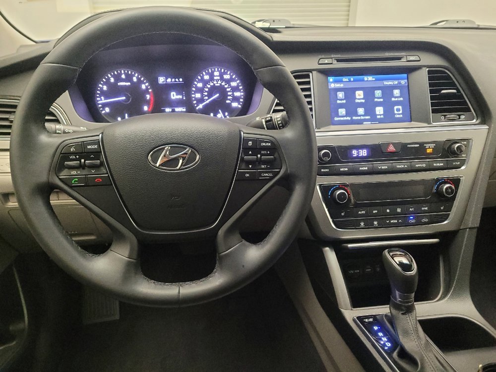 Used 2017 Hyundai Sonata Limited image 22