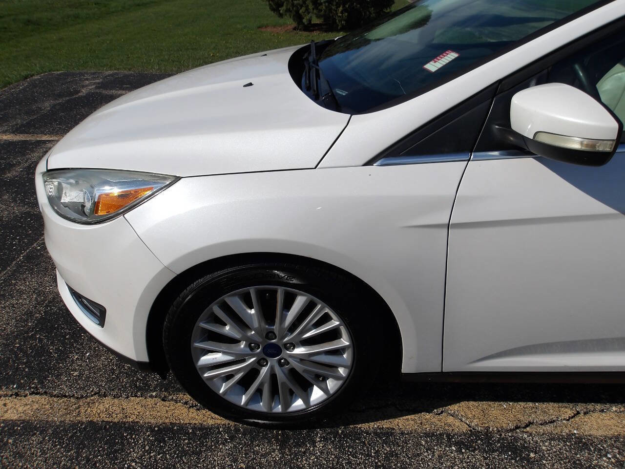 Used 2016 Ford Focus Titanium image 35