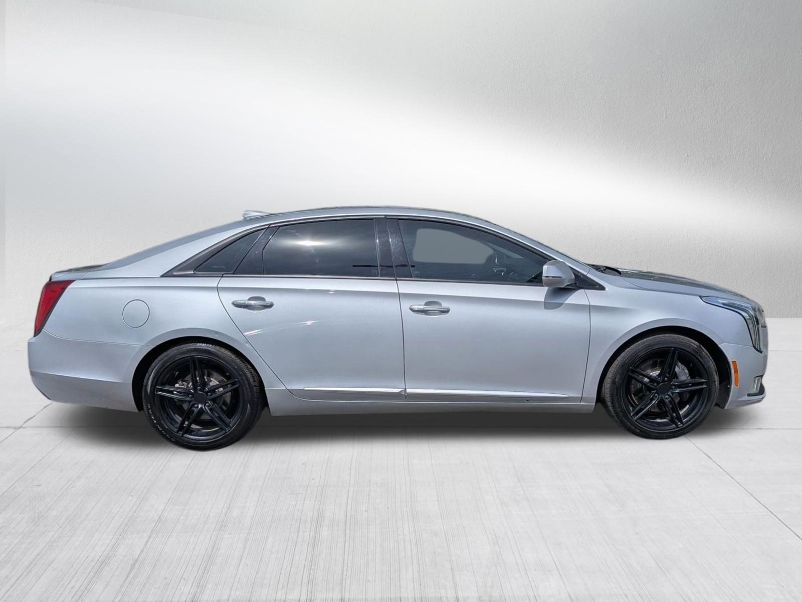 Used 2019 Cadillac XTS Luxury image 6