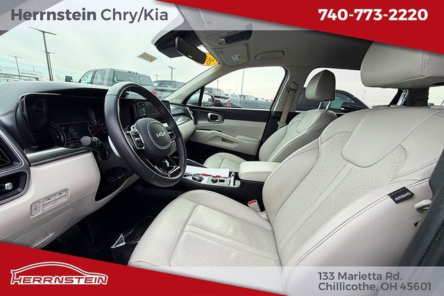 Used 2023 Kia Sorento EX image 17