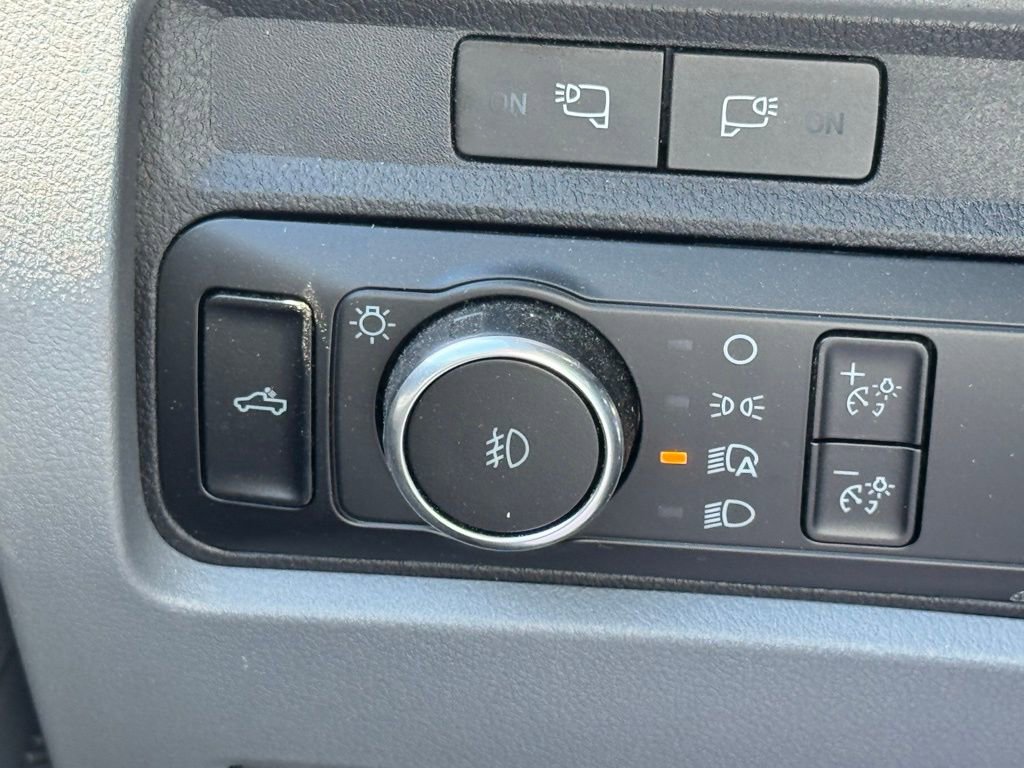Used 2024 Ford F350 XLT AWD/4WD image 23