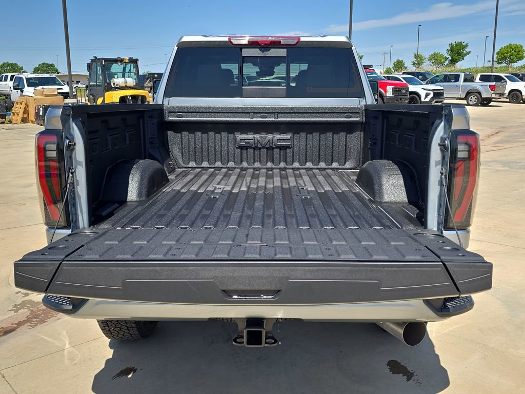 New 2026 GMC Sierra 2500 AT4 w/ AT4 Premium Plus Package AWD/4WD image 13