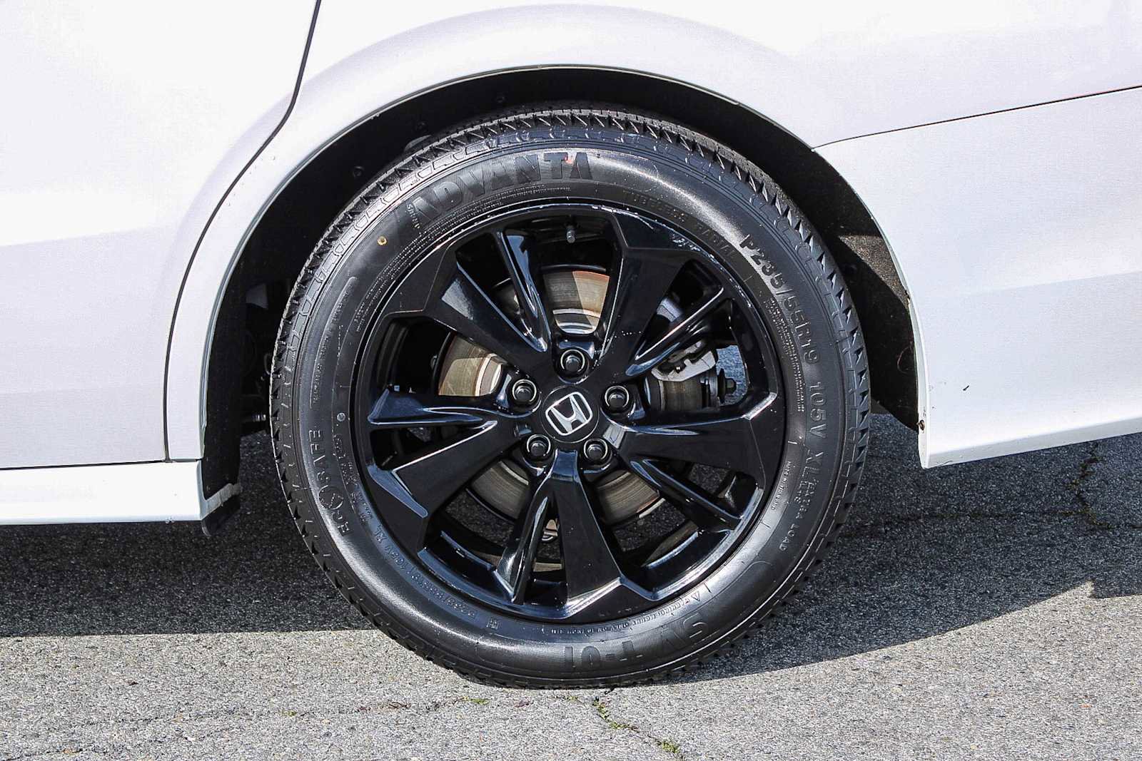 Certified 2024 Honda Odyssey Sport image 8