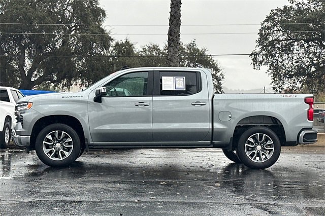 Used 2025 Chevrolet Silverado 1500 LT image 9